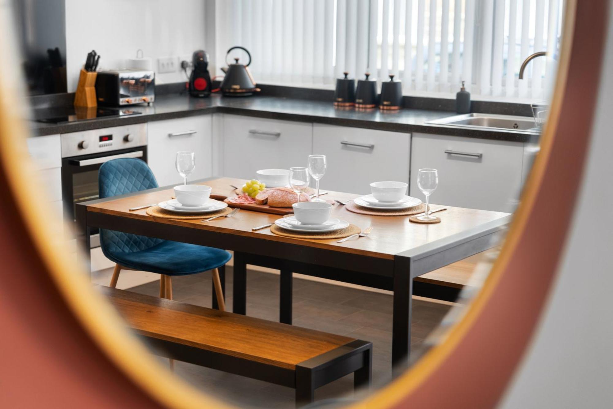 Apartment Glevum - 2 Bedroom Town Centre